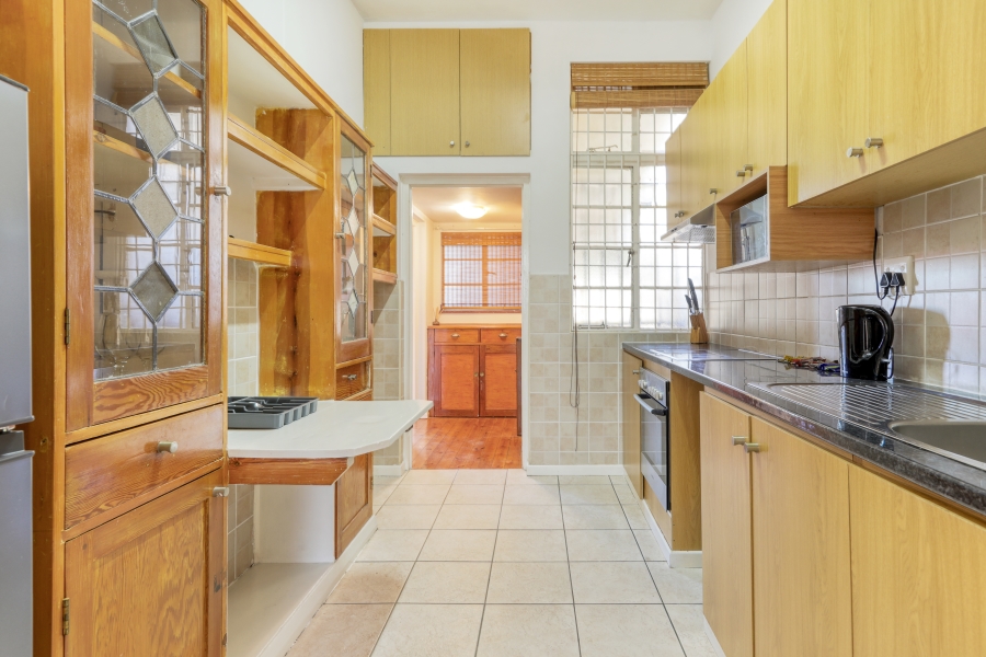 2 Bedroom Property for Sale in Green Point Western Cape